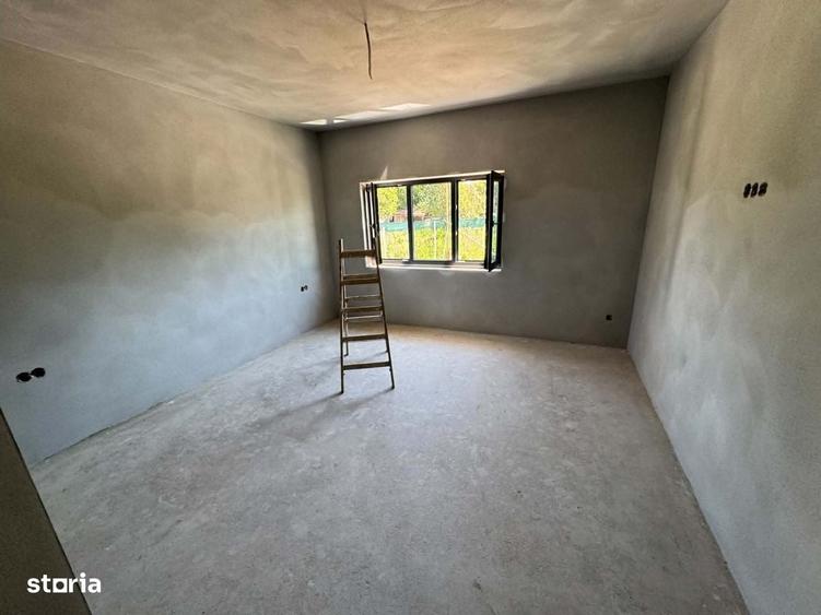 Casă cu 3 camere în Central