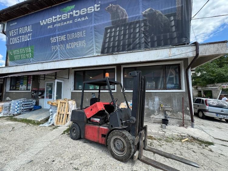 Spațiu comercial, de 1,365 mp, în Central