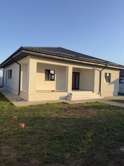 Casă cu 4 camere în Dârvari