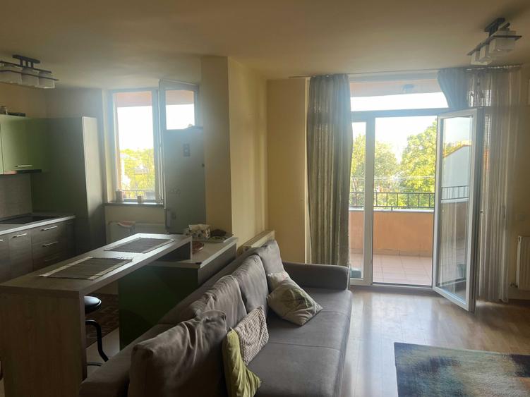 Apartament cu 2 camere semidecomandat în Prelungirea Ghencea