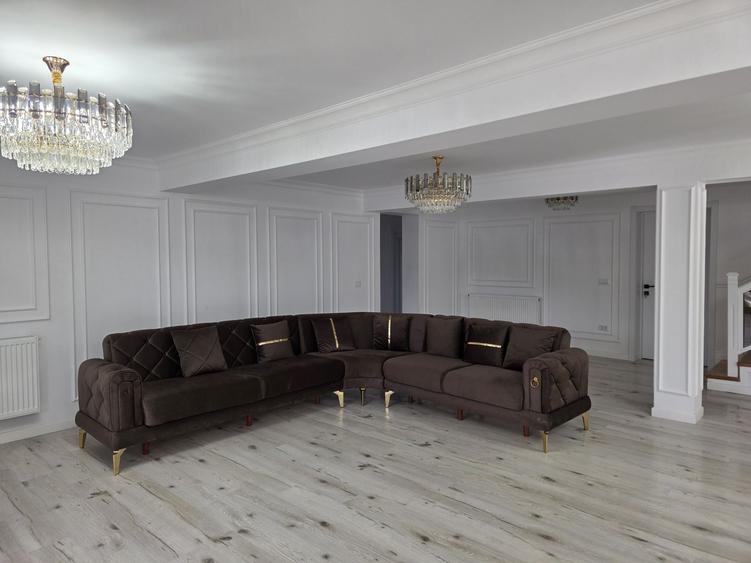 Casă cu 4 camere în Agapia