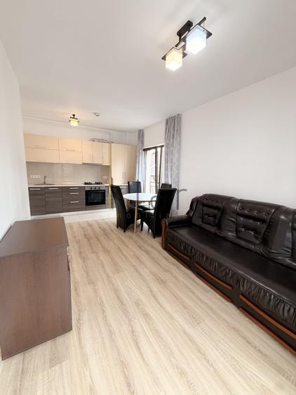 Apartament cu 3 camere semidecomandat, mobilat în Zorilor