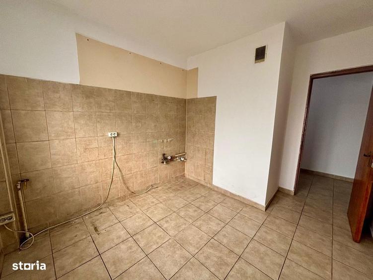 Apartament cu 3 camere decomandat în Pantelimon