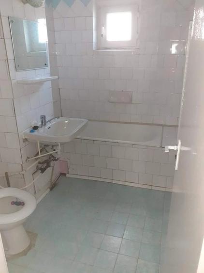 Apartament cu 2 camere semidecomandat în Aradului