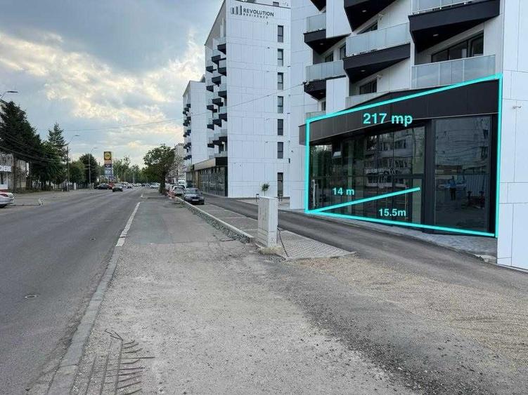 Spațiu comercial, de 217 mp, în Exterior Vest