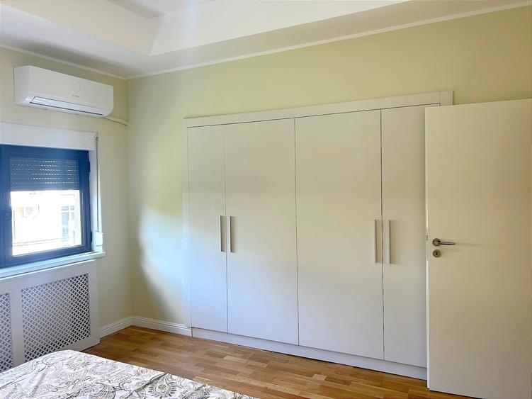 Apartament cu 3 camere în Aviatorilor