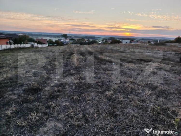 Teren intravilan Malu Mare 400 mp, cu deschidere de 20m si v - 5