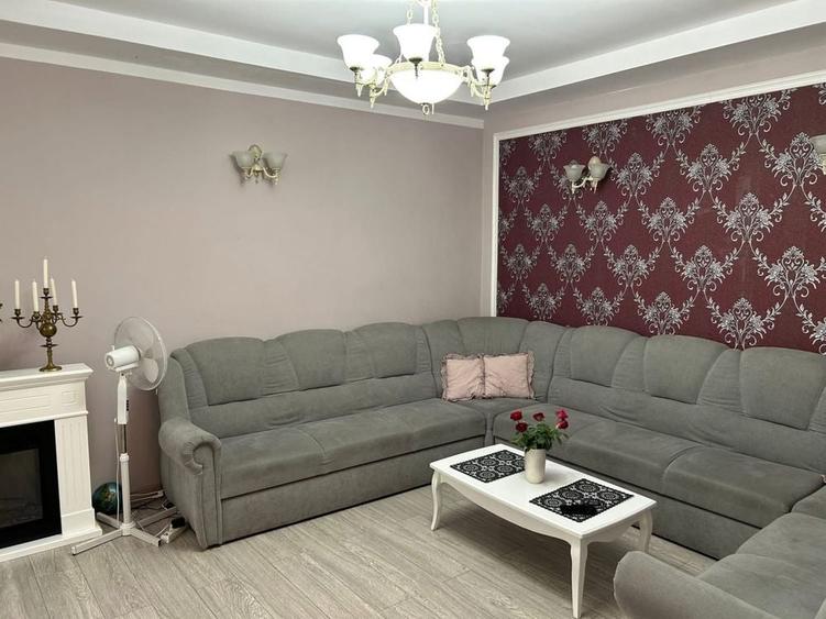 Casă cu 4 camere decomandat în Cantemir