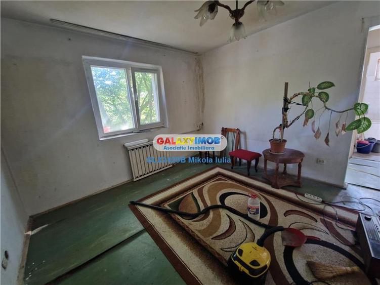 Apartament cu 2 camere semidecomandat în Berceni