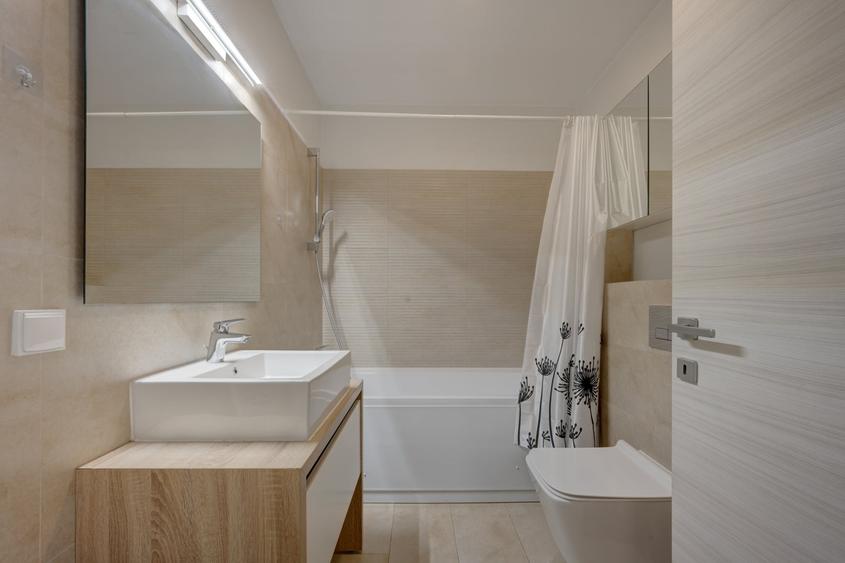 Apartament cu 2 camere semidecomandat, mobilat în Unirii