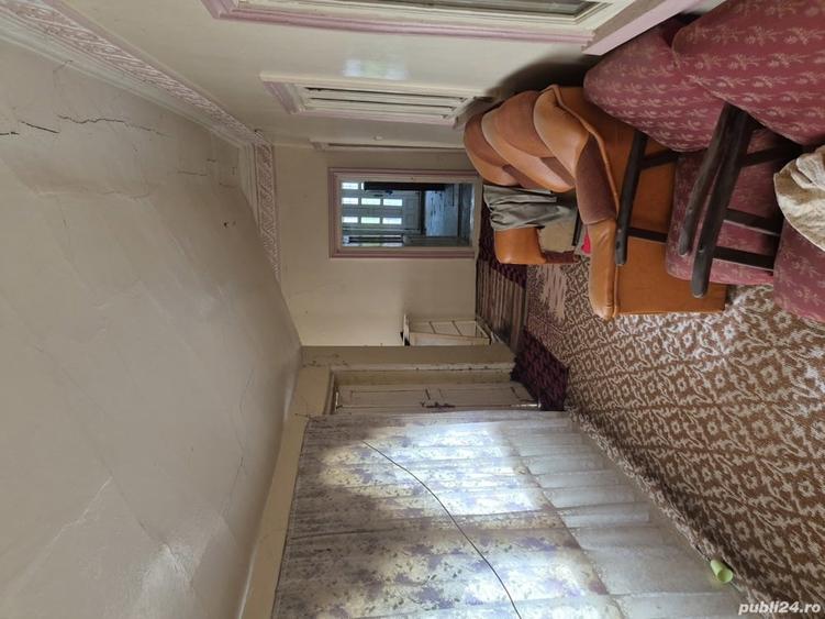 Casă cu 5 camere cu Teren 1200 Mp în Tichilești
