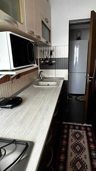 Apartament cu 2 camere semidecomandat în Micro 6