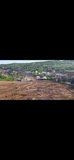 Spațiu comercial, în Bucovăț