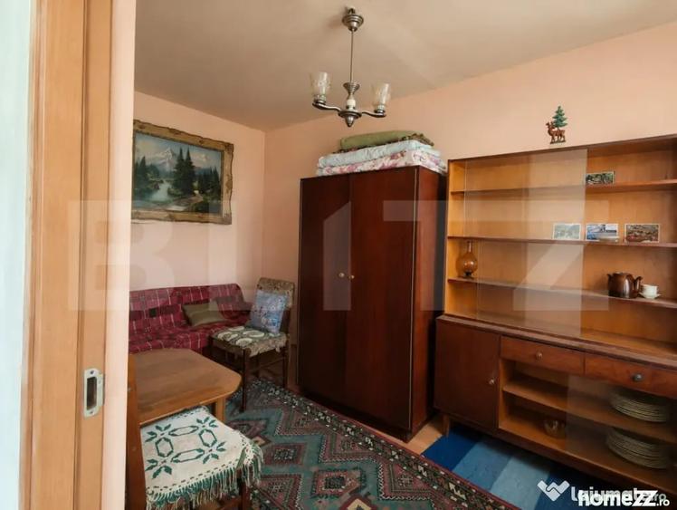 Apartament cu 3 camere semidecomandat în Central