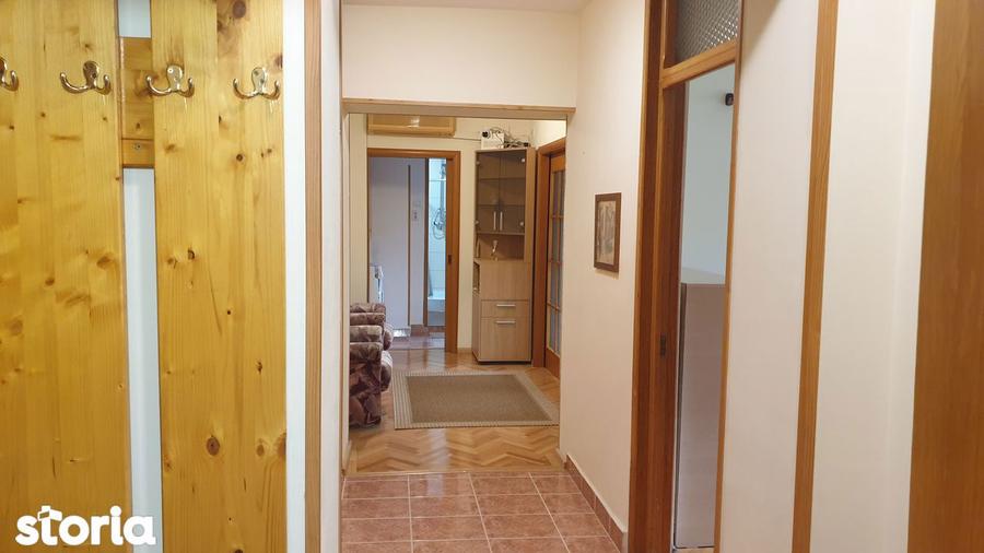 Apartament cu 3 camere decomandat, mobilat în Rahova