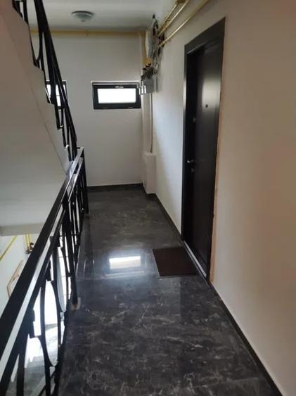 Se vinde apartament pod cu suprafata de 275 mp Floresti - 6