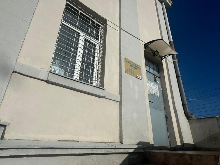 Spațiu comercial, de 215 mp, în P-ța Gării