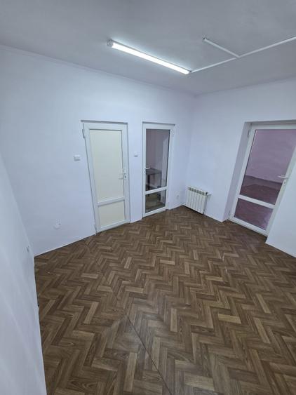 Spațiu comercial, de 120 mp, în Mihai Bravu