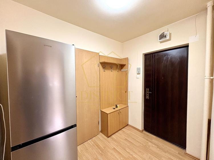 Apartament cu 2 camere decomandat, mobilat în Medicină