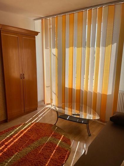 Inchiriez Apartament 2 Camere - 6