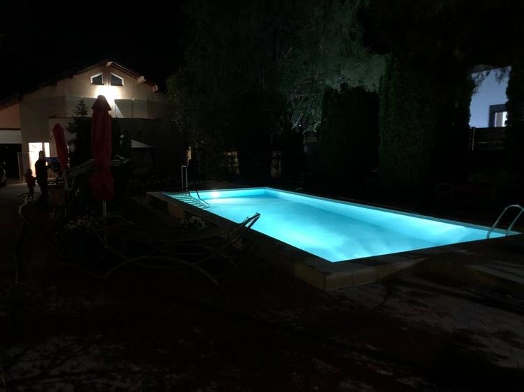 Casă cu 5 camere cu Teren 100 Mp în Corbeanca