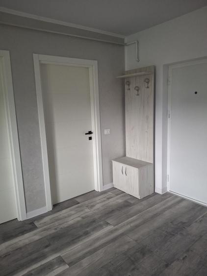 Apartament cu 2 camere semidecomandat în Rediu