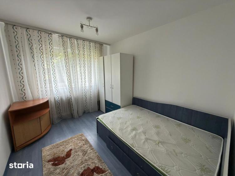 Apartament cu 3 camere decomandat în Republicii