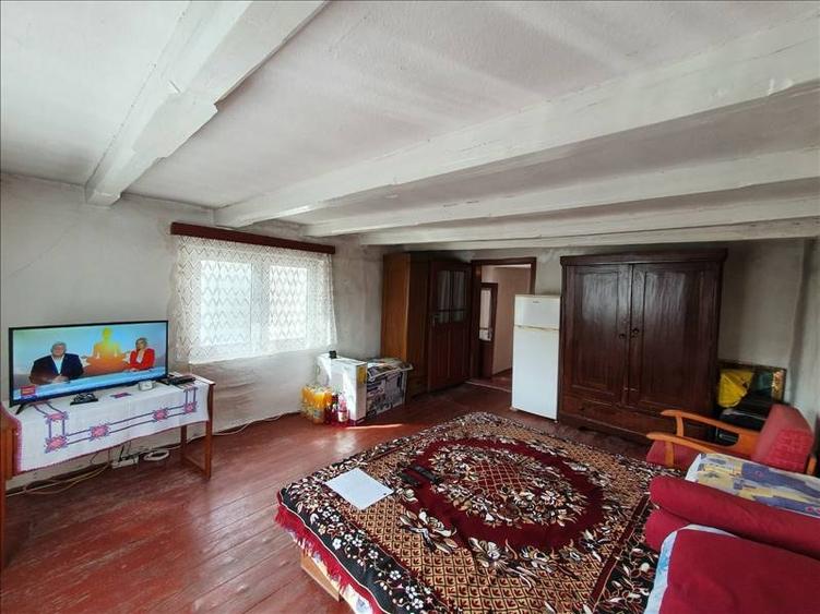 Casă cu 5 camere cu Teren 300 Mp în Rod