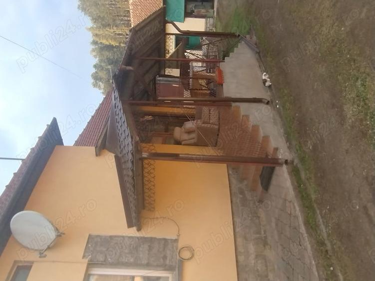 Casă cu 4 camere cu Teren 1050 Mp în Bratca