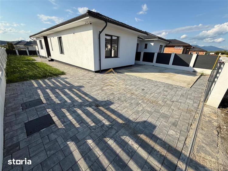 Apartament cu 8 camere în Central