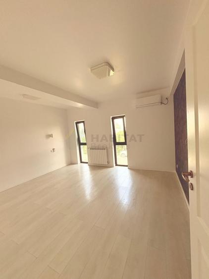 Casă individuală cu 4 camere cu Canalizare în Balotești