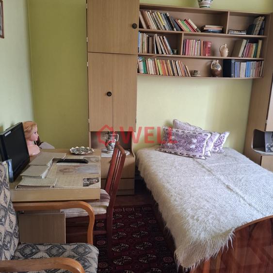 Casă individuală cu 10 camere cu Teren 1200 Mp în Sângeorgiu de Pădure
