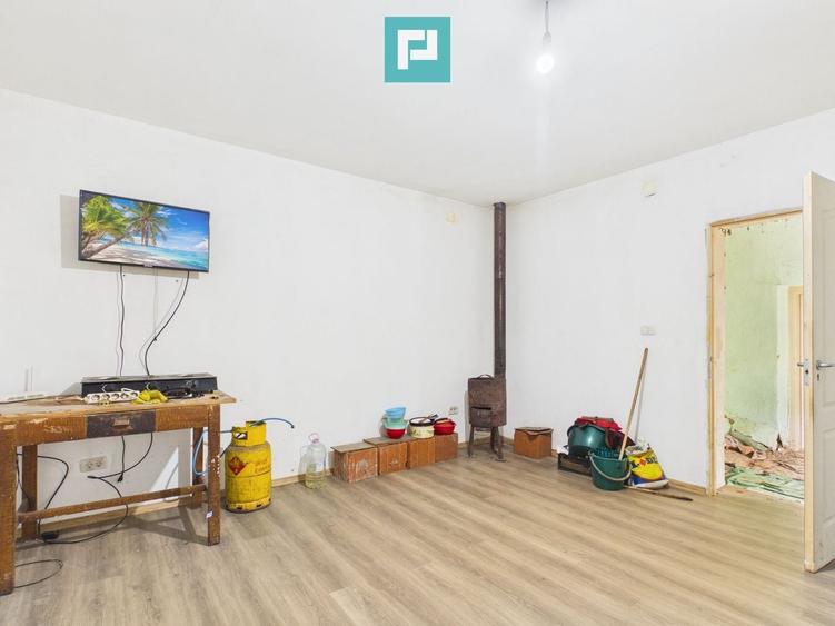 Casă individuală cu 6 camere cu Canalizare în Zerind
