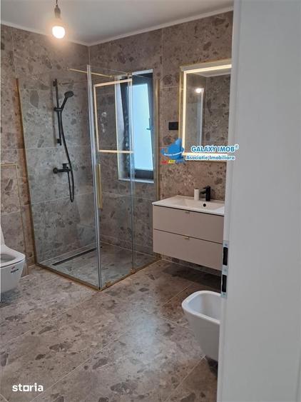Casă cu 4 camere cu Teren 430 Mp în Bradu