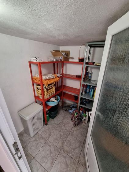 Casă individuală cu 4 camere cu Canalizare în Dacia