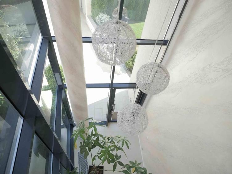 Casă individuală cu 6 camere cu Canalizare în Corbeanca