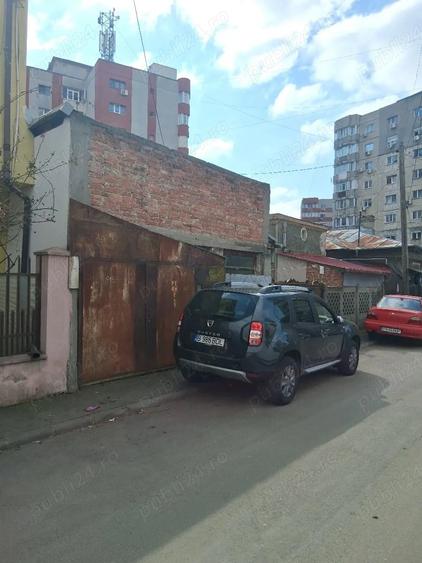 Casă cu 6 camere cu Teren 193 Mp în 13 Septembrie