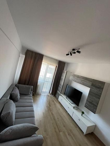 Apartament cu 2 camere decomandat în Exterior Vest