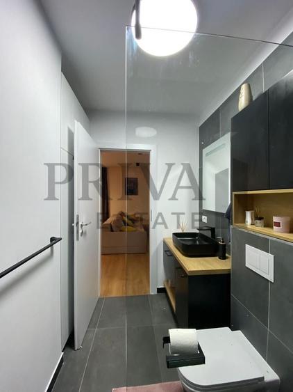 Apartament de lux, 2 camere, 62 mp + 13 mp terasa, loc de parcare - 12