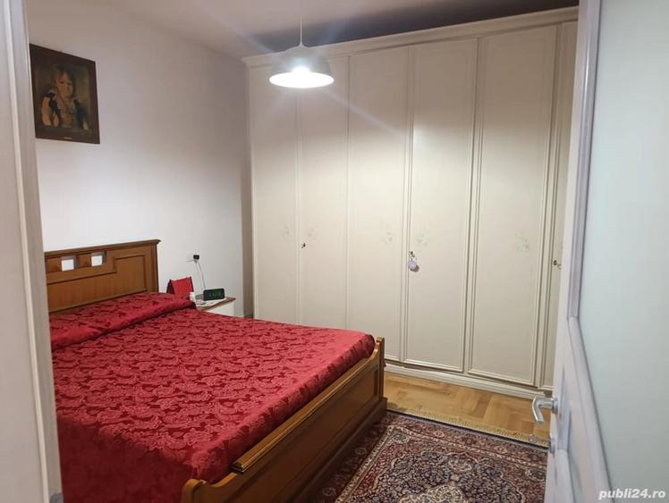 Casă cu 4 camere în Târgu Neamț