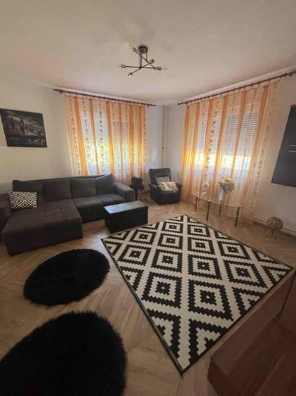 Duplex cu 5 camere cu Canalizare în Ghirodei