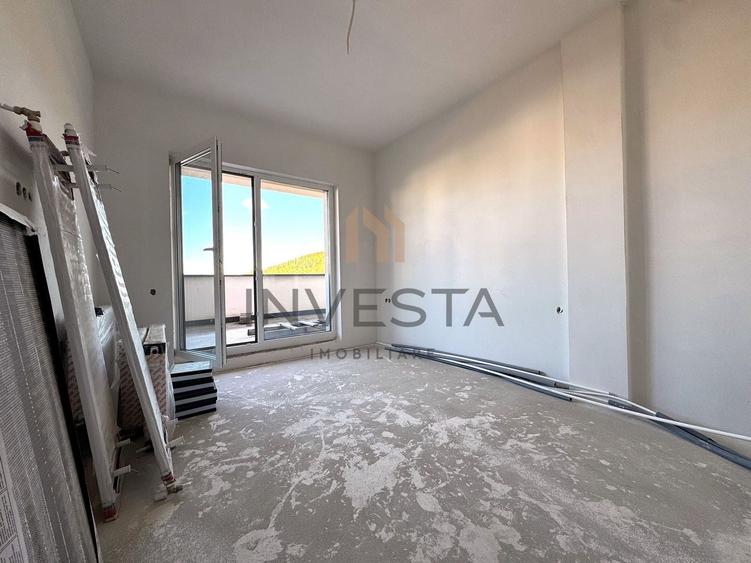 Apartament cu 3 camere semidecomandat în Florești
