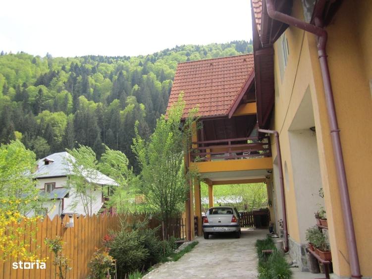Casă cu 4 camere în Voineasa