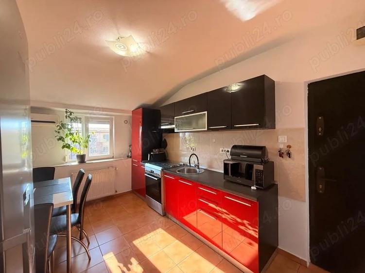 Apartament cu 2 camere decomandat, mobilat în Dâmbovița