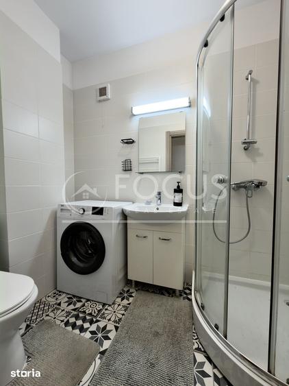 Apartament cu 3 camere semidecomandat, mobilat în Tei