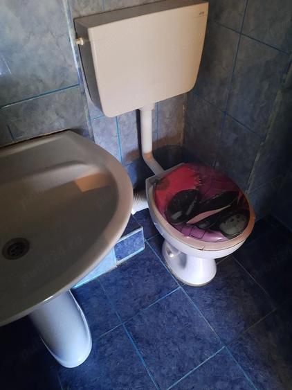 Apartament cu 2 camere decomandat în Petros