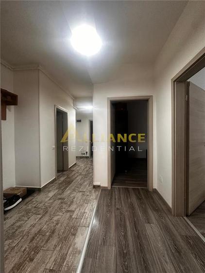 Apartament cu 3 camere decomandat, mobilat în Berceni