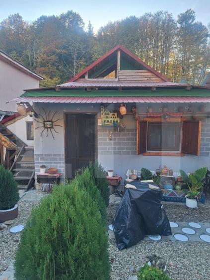Casă individuală cu 5 camere cu Canalizare în Nădrag