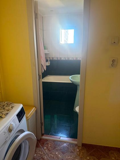 Apartament cu 3 camere decomandat în Alexandru Obregia