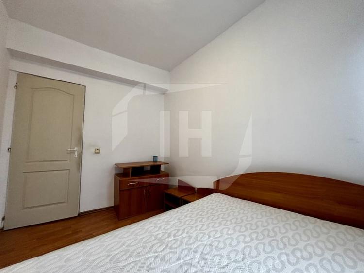 Apartament cu 2 camere semidecomandat, mobilat în Central